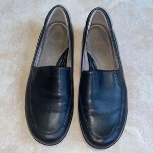 Naturalizer Back Flats Size 7.5